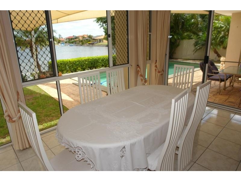 Oyster Cove QLD 4212