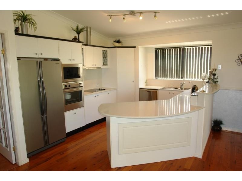 Pacific Pines QLD 4211