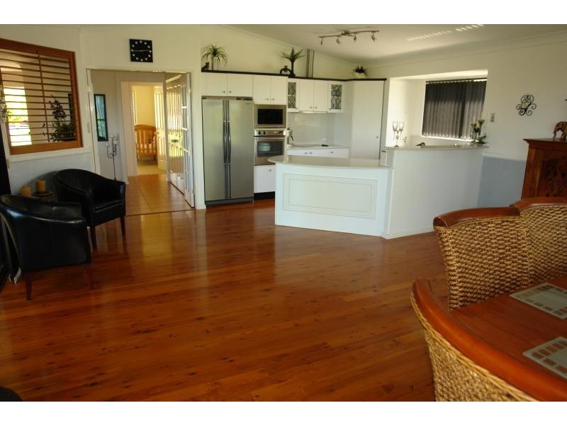 Pacific Pines QLD 4211