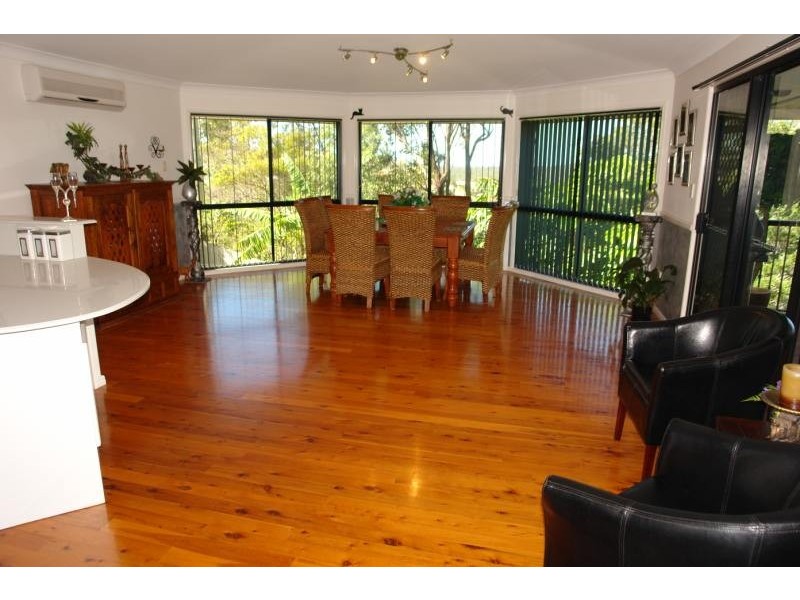 Pacific Pines QLD 4211