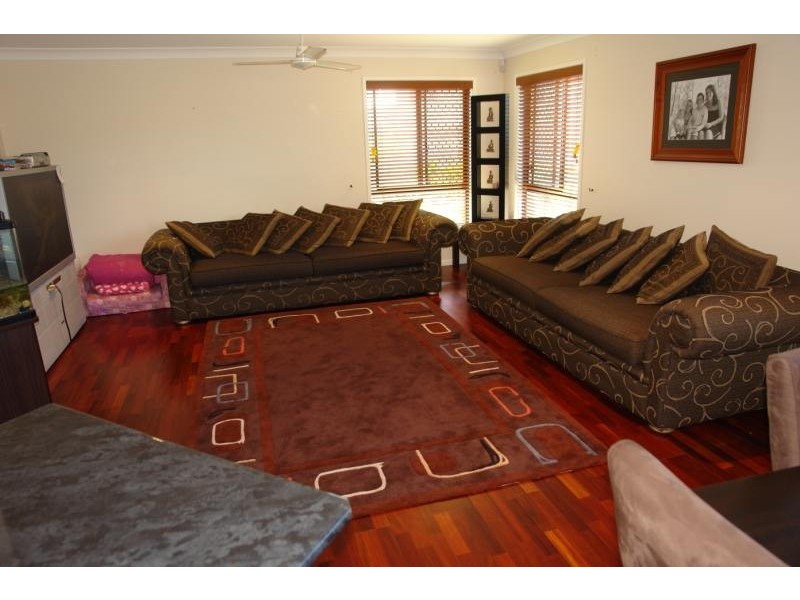 Pacific Pines QLD 4211