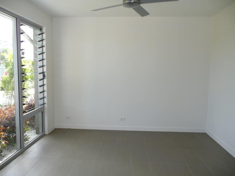 Hope Island QLD 4212