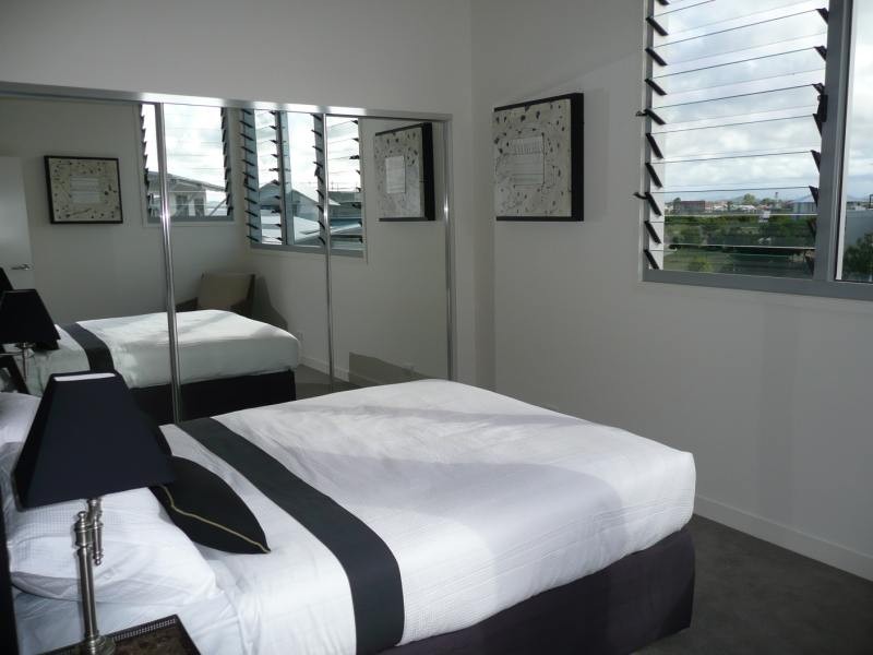 Hope Island QLD 4212