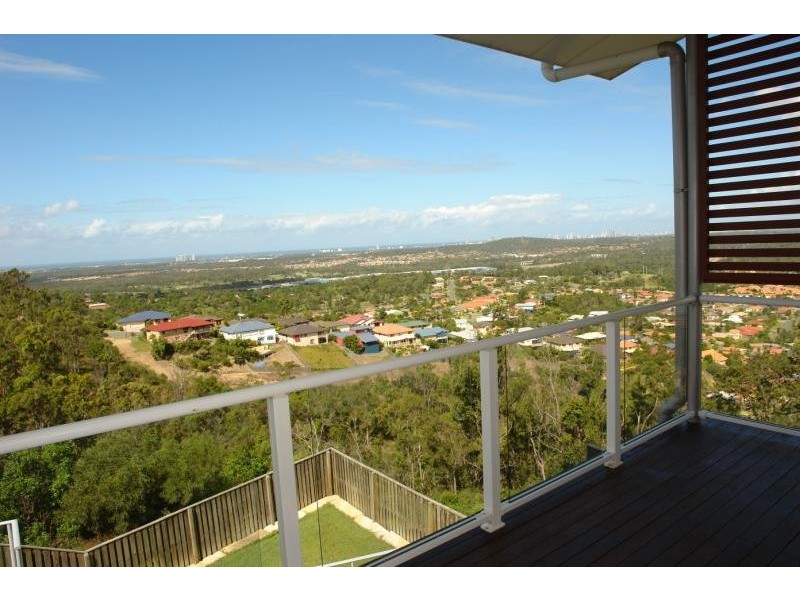 Pacific Pines QLD 4211