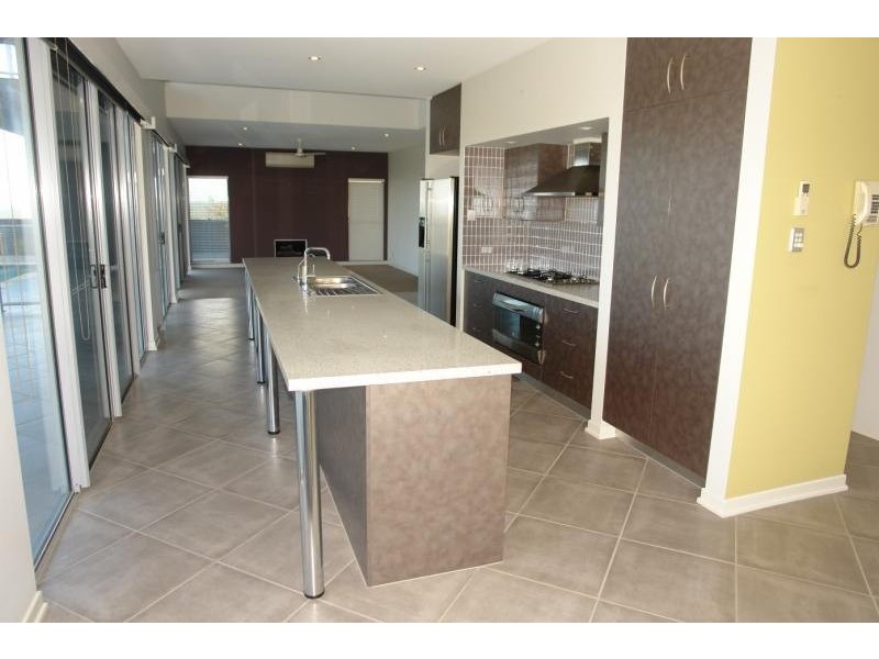 Pacific Pines QLD 4211