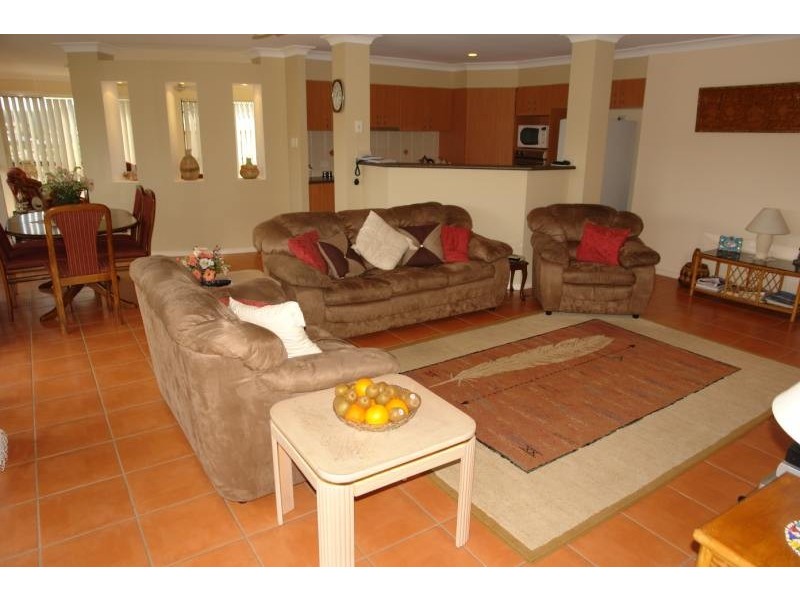 Pacific Pines QLD 4211