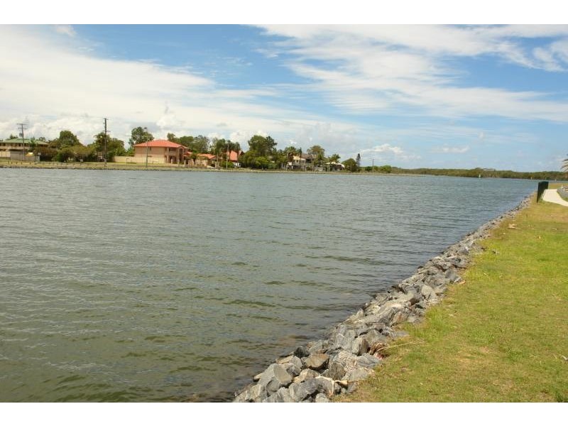 Hope Island QLD 4212