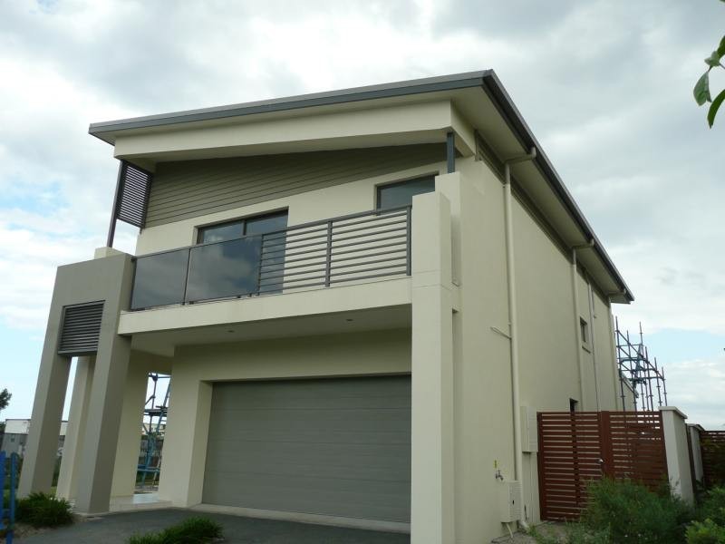 Hope Island QLD 4212