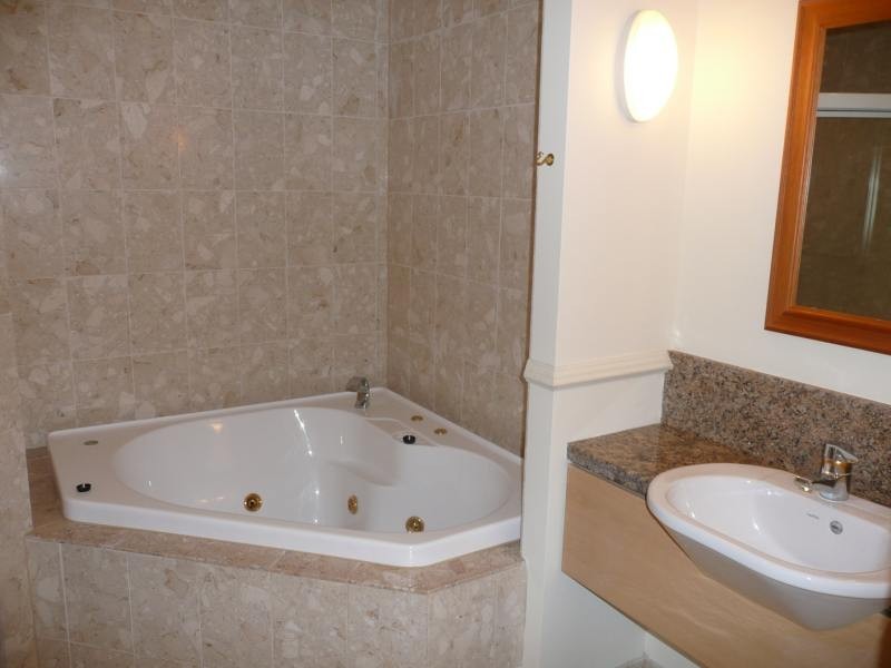 Hope Island QLD 4212