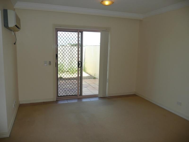 Hope Island QLD 4212