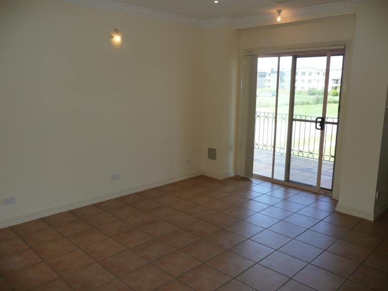 Hope Island QLD 4212