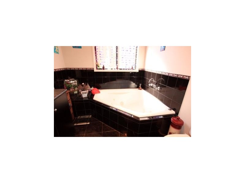 Kangaroo Flat VIC 3555