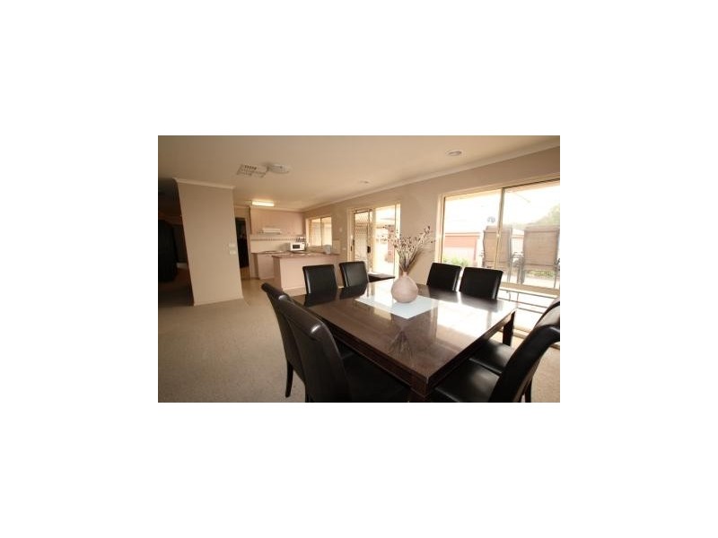 Golden Square VIC 3555