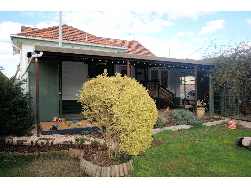 Flora Hill VIC 3550