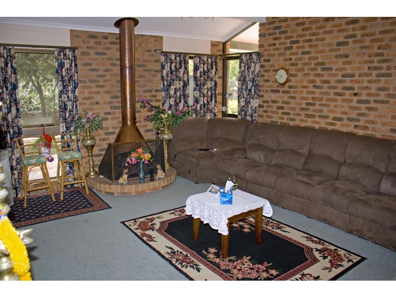 105 Harley Street, Strathdale VIC 3550