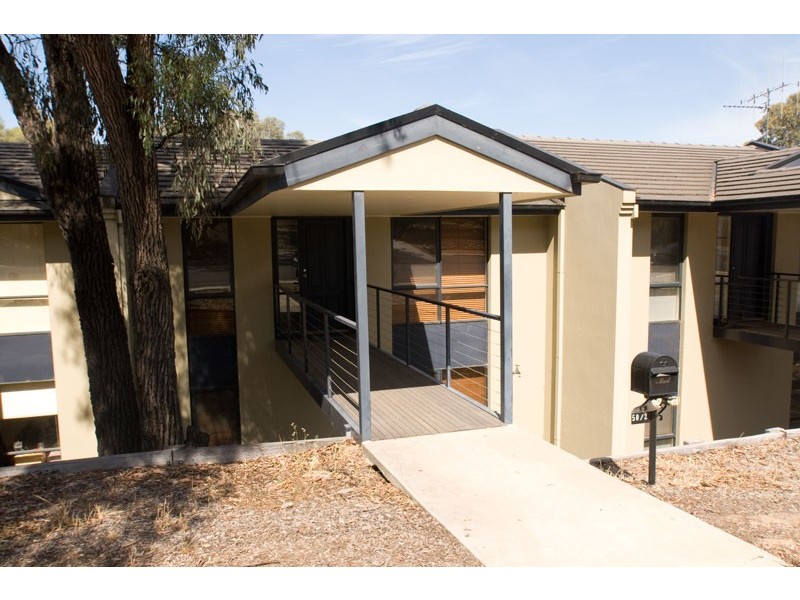 2/50 Houlahan Street, Flora Hill VIC 3550