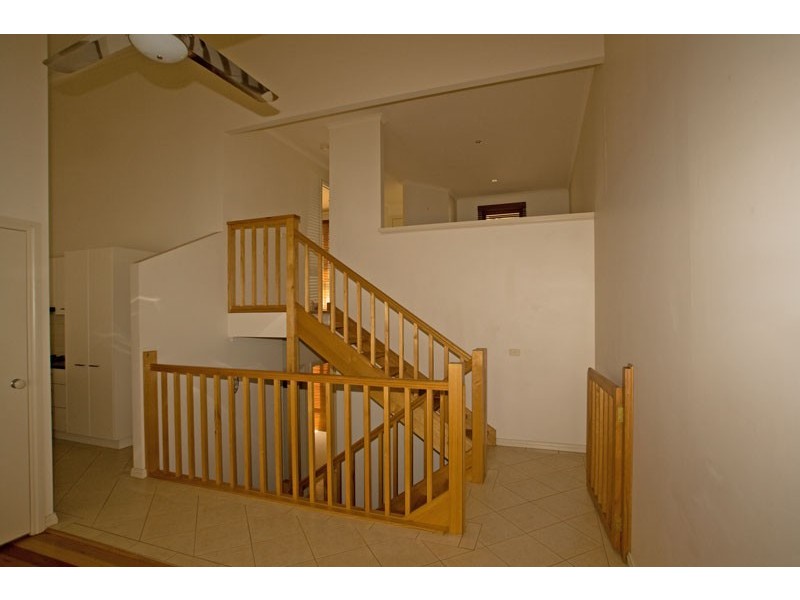 2/50 Houlahan Street, Flora Hill VIC 3550