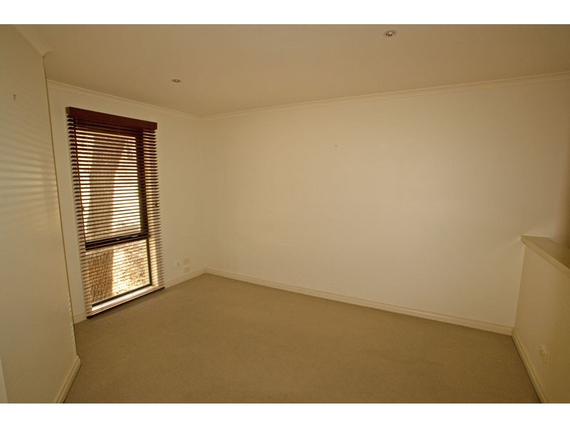 2/50 Houlahan Street, Flora Hill VIC 3550