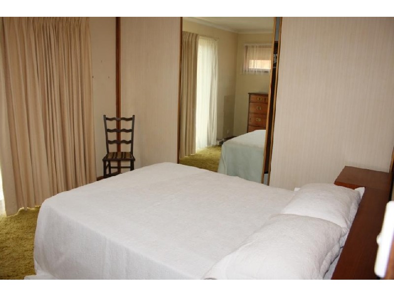 Flora Hill VIC 3550