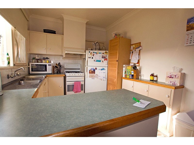 Flora Hill VIC 3550