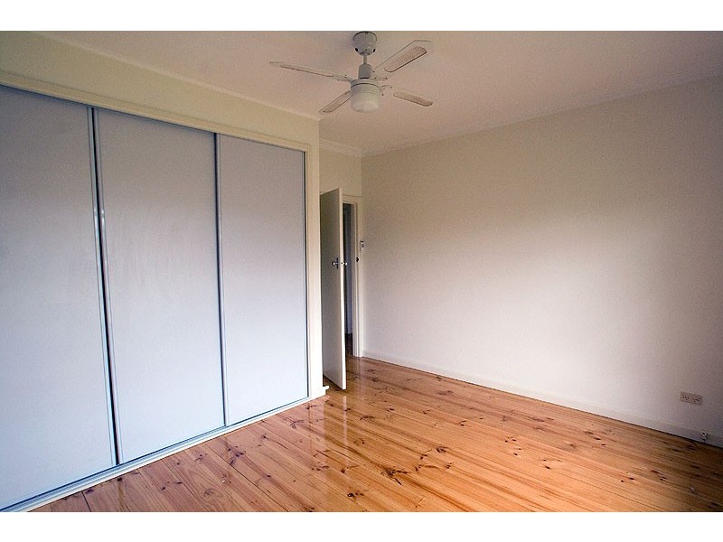 24 Burrowes Street, Golden Square VIC 3555