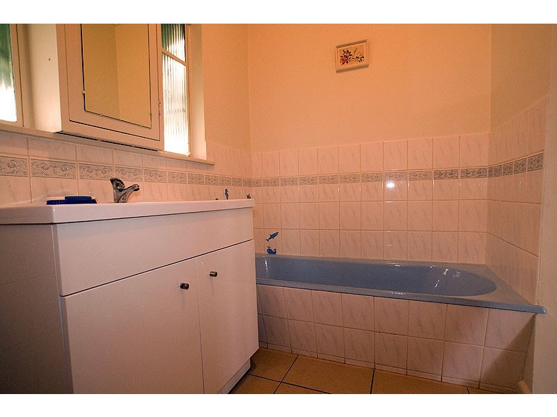 24 Burrowes Street, Golden Square VIC 3555