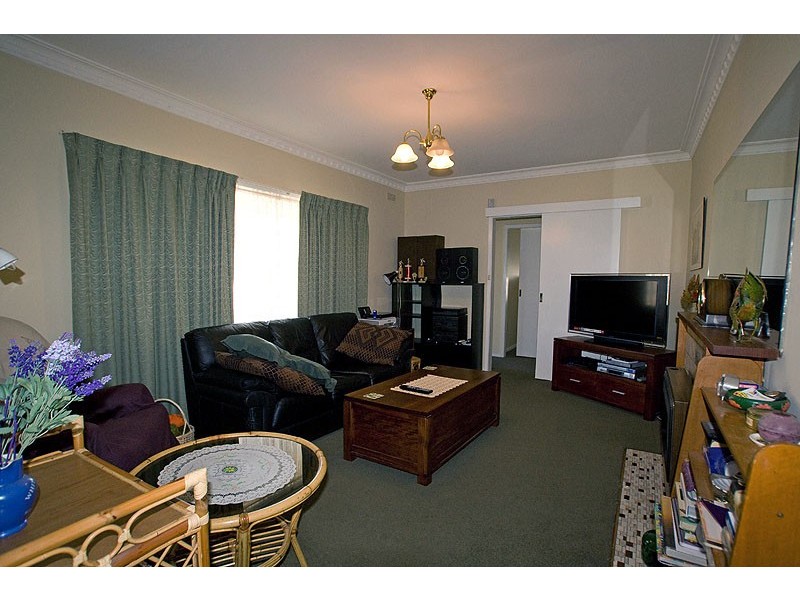1 Grace Street, White Hills VIC 3550