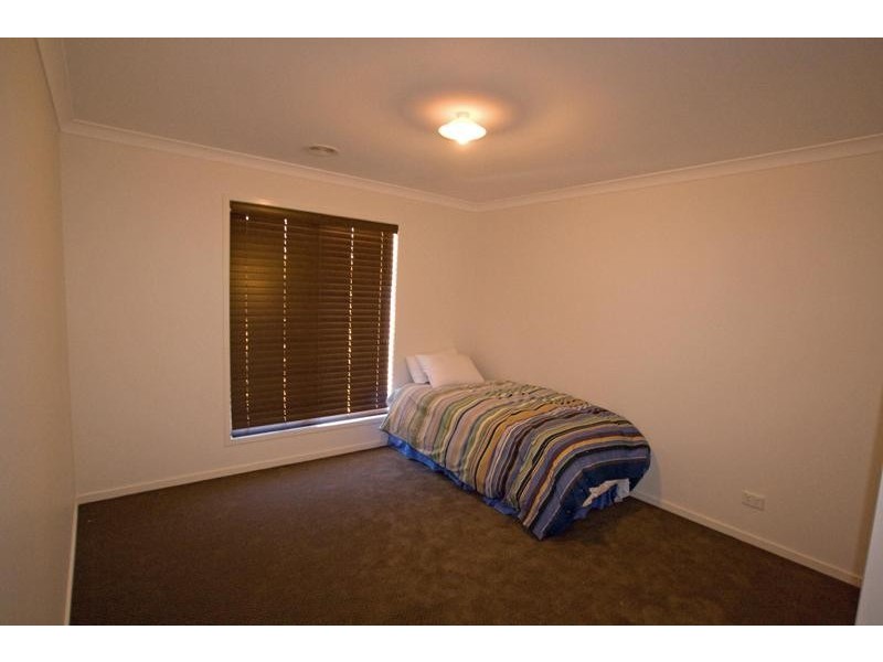 10 Sheard Street, California Gully VIC 3556