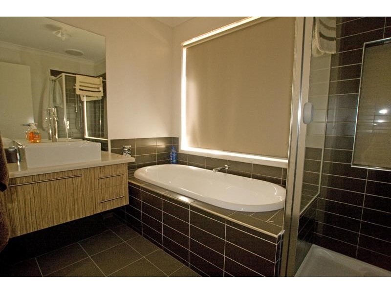 Lot 5/10 Sheard St, California Gully VIC 3556