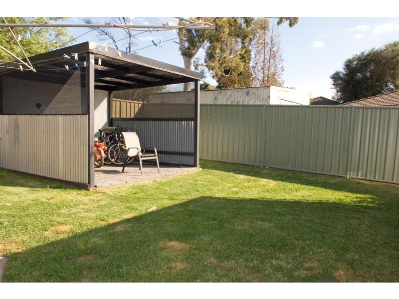 9 Grace Street, White Hills VIC 3550