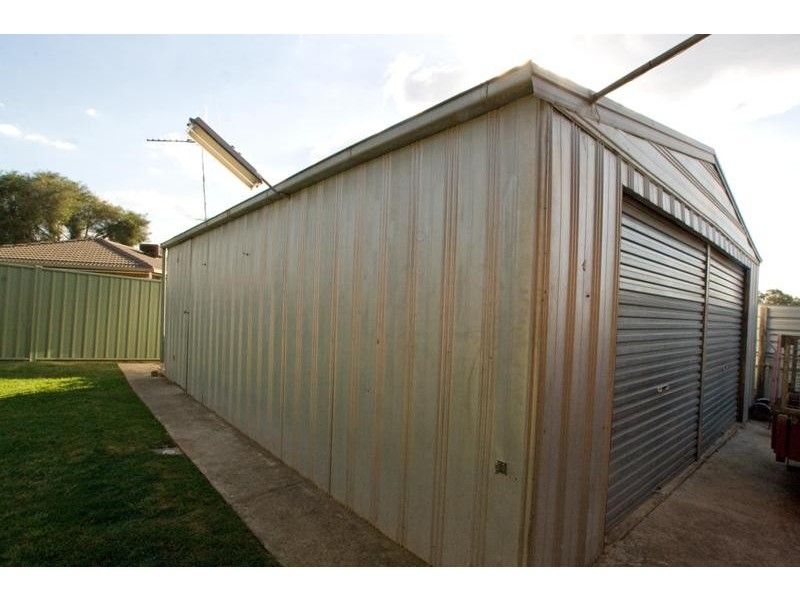 No.9 Grace Street, White Hills VIC 3550