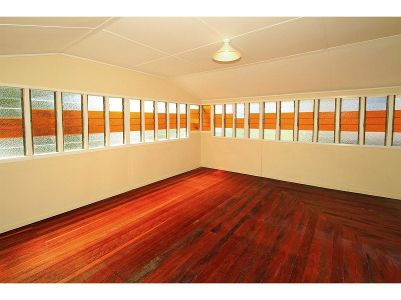 3 Agnes Street, The Range QLD 4700