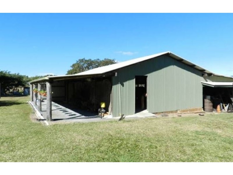 55799 Bruce Highway, Raglan QLD 4697