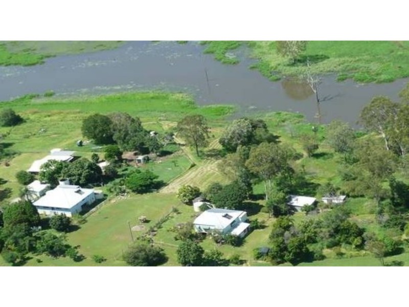 55799 Bruce Highway, Raglan QLD 4697