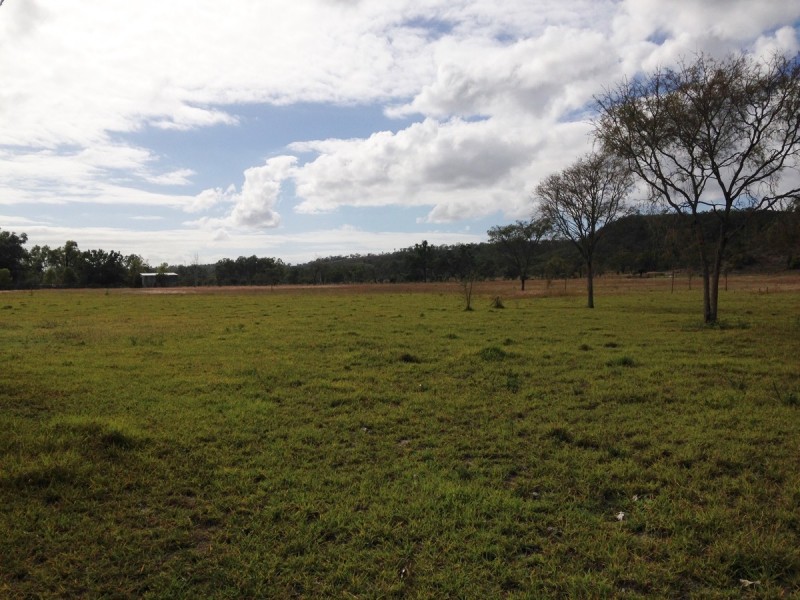 213 Sandy Creek Road, Bushley QLD 4702