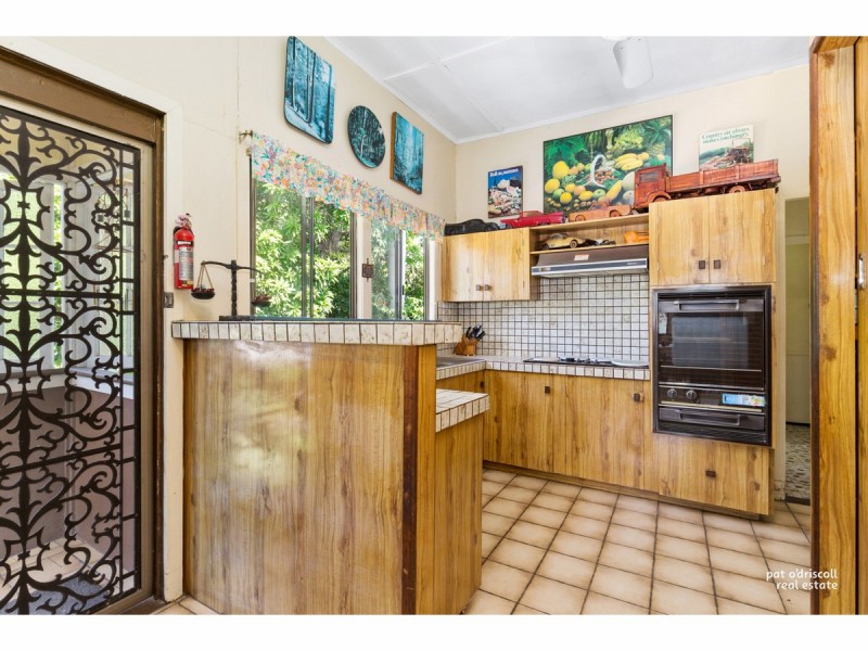 34 Thomasson Street, Park Avenue QLD 4701