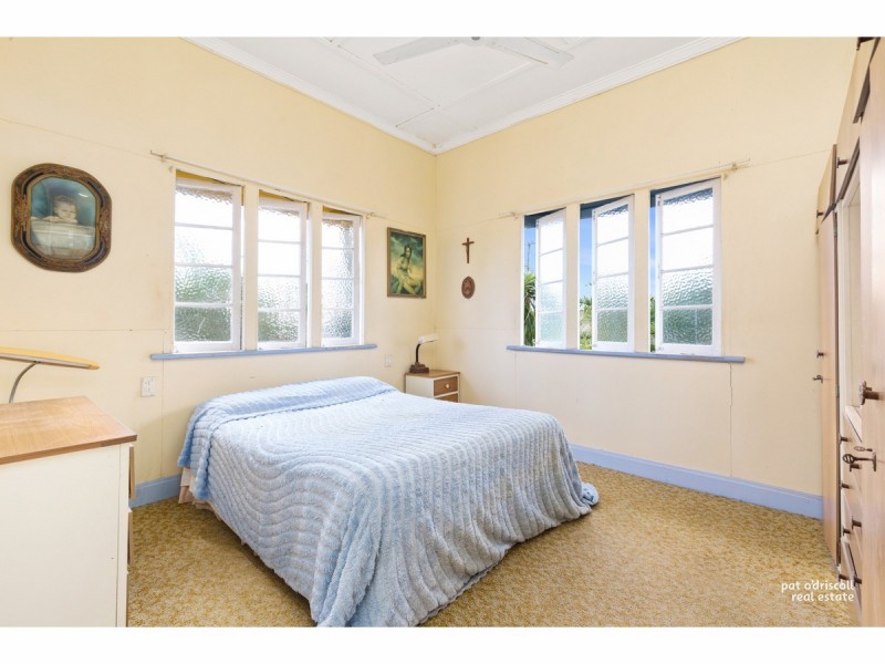 34 Thomasson Street, Park Avenue QLD 4701