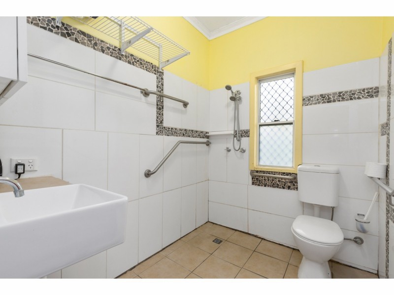 5 Tomkins Street, Berserker QLD 4701