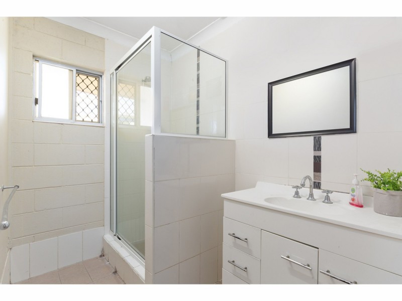 1/40 Maloney Street, Kawana QLD 4701