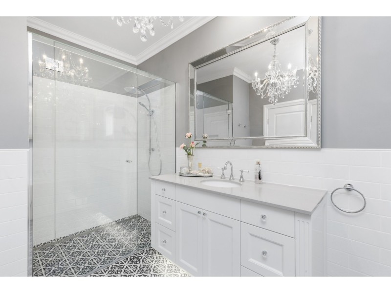 51 Agnes Street, The Range QLD 4700