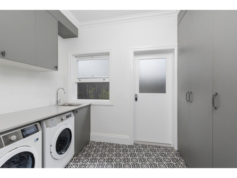 51 Agnes Street, The Range QLD 4700