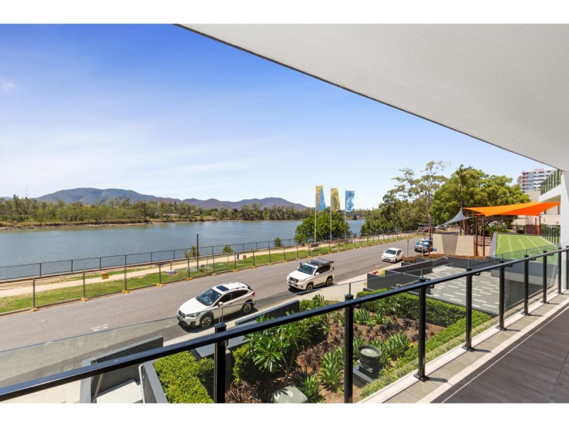 201/58 Victoria Parade, Rockhampton City QLD 4700