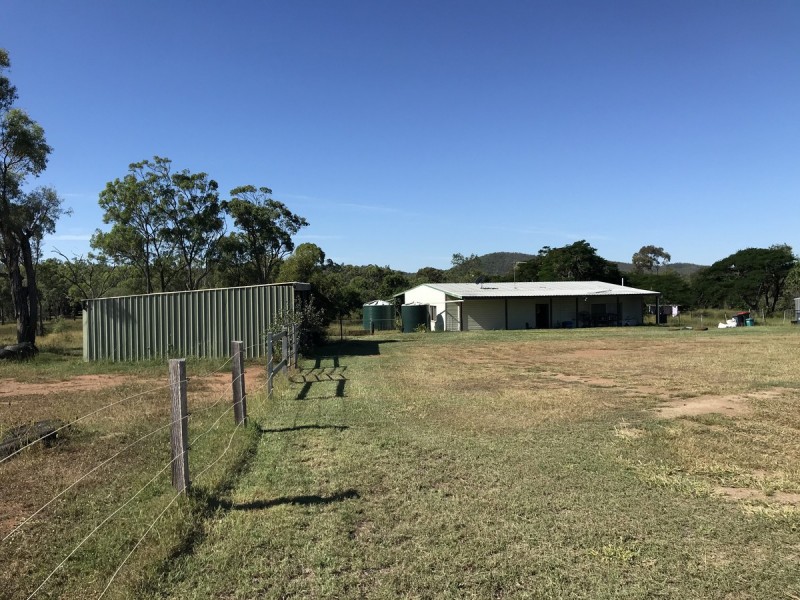 45 Steiners Road, Etna Creek QLD 4702