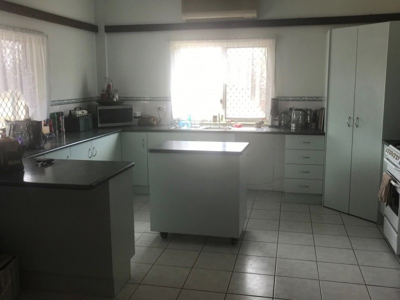 45 Steiners Road, Etna Creek QLD 4702
