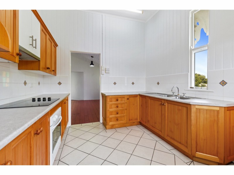 41 Separation Street, Allenstown QLD 4700