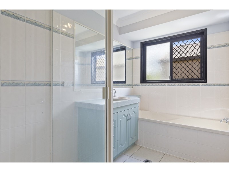 2 Kendall Court, Rockyview QLD 4701