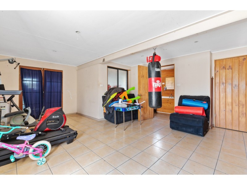 10 Reservoir Street, Gracemere QLD 4702