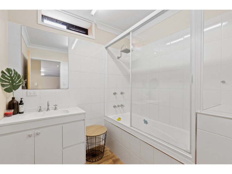 496 Yeppoon Road, Limestone Creek QLD 4701