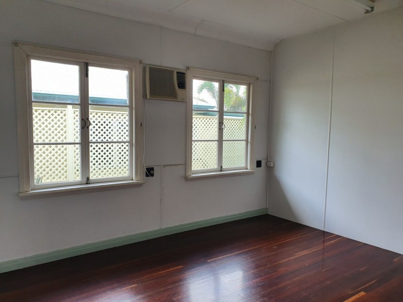 38 Cousins Street, The Range QLD 4700
