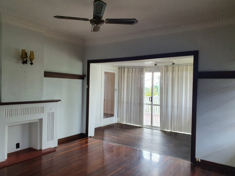 38 Cousins Street, The Range QLD 4700